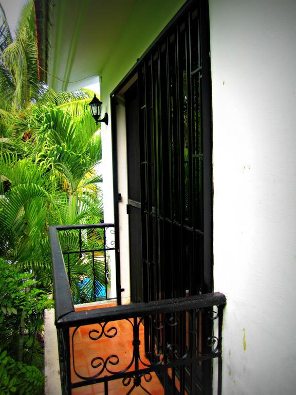 B&B Villa Hibiscus Playa del Carmen Luaran gambar